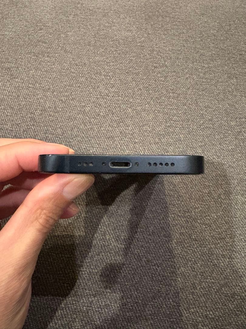 ジャンク Apple iPhone 13 黒