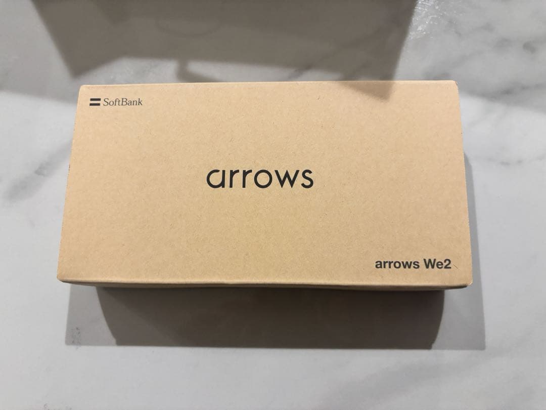 【新品未使用】arrows We2 ホワイト SoftBank版 防水 防塵
