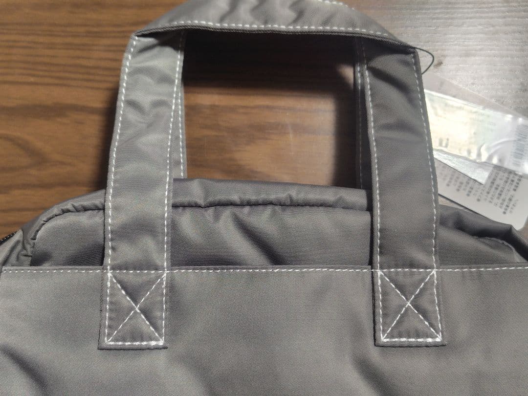 【新品・タグ付き】ナイロンデイジーステッチショルダーバック