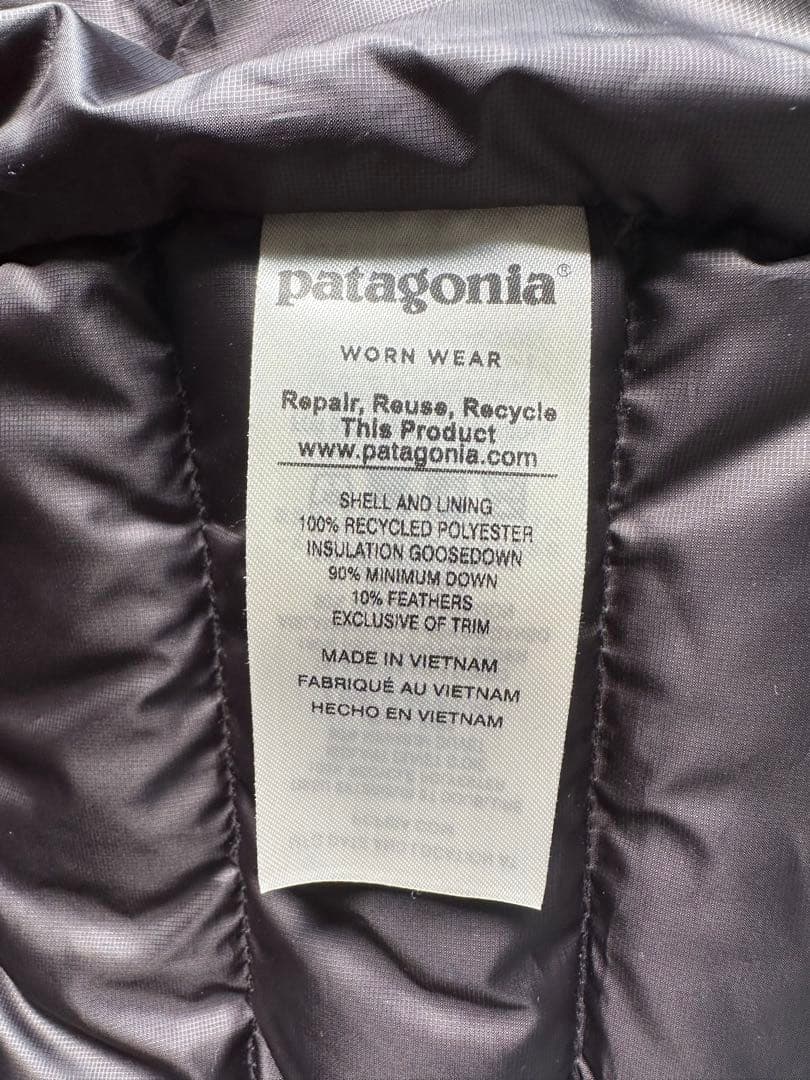 patagonia ★定番ブラック ★ダウンベスト★軽量