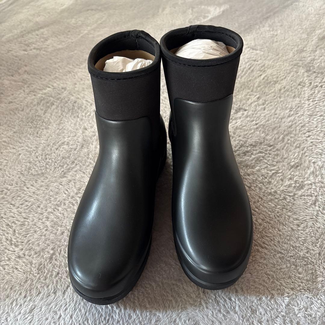 ブラックショートブーツ