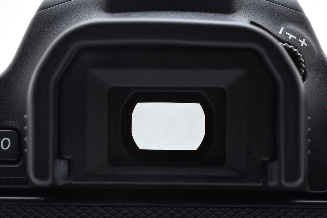 デジタルカメラ Canon EOS Kiss X10 / CANON EF 28-80mm