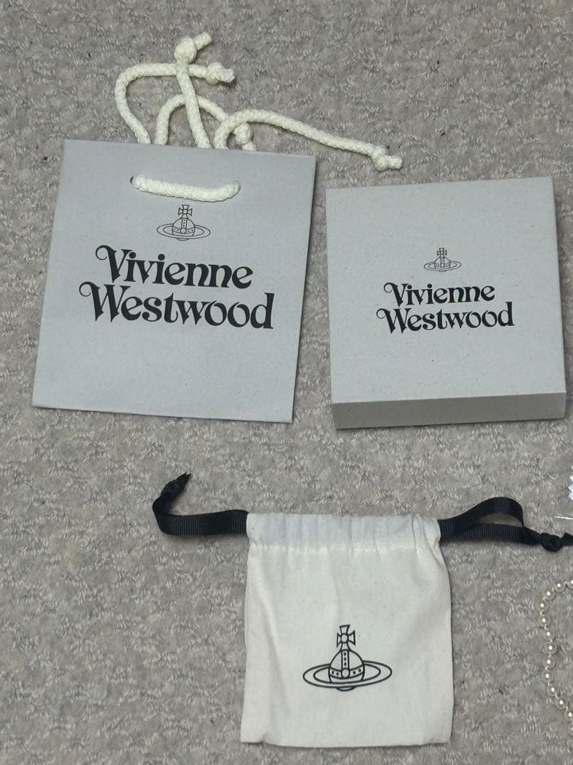 かやゆー着用　Vivienne Westwood パールネックレス
