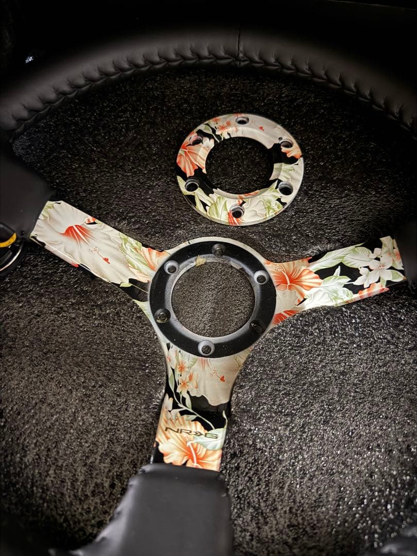 週末限定価格✩NRG ステアリング 廃盤 ハイビスカス