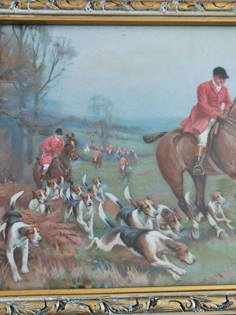 ベルギー アンティーク 狩猟シーンの印刷紙 馬と犬 額装 金彩彫ガラスフレーム