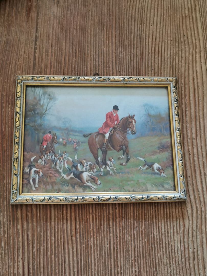 ベルギー アンティーク 狩猟シーンの印刷紙 馬と犬 額装 金彩彫ガラスフレーム