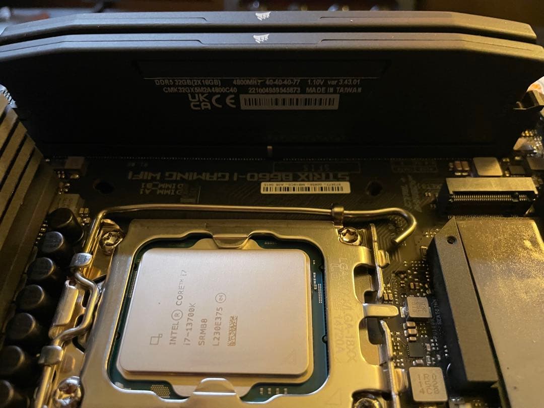 その他 Core i7-13700K + 32GB DDR5 + STRIX B660I
