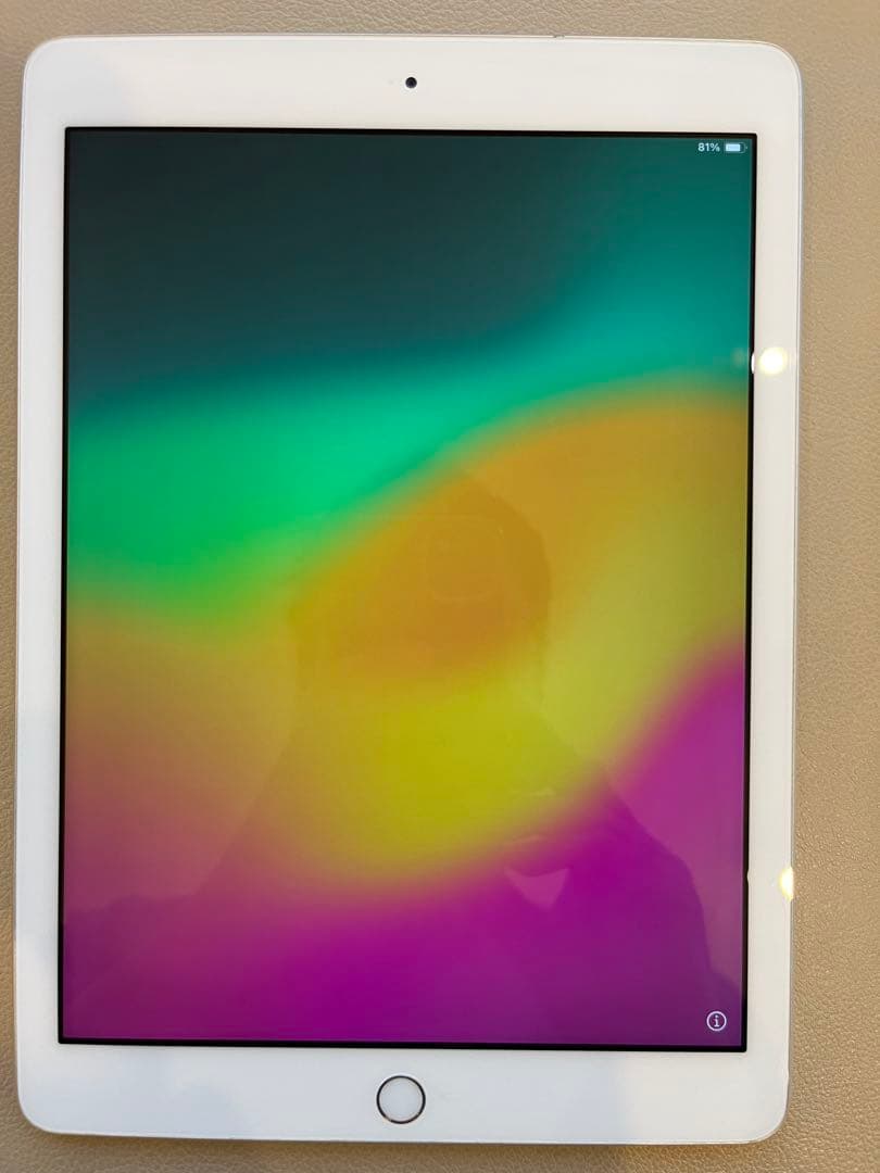 iPad本体　第6世代　32GB Wi-Fiモデル