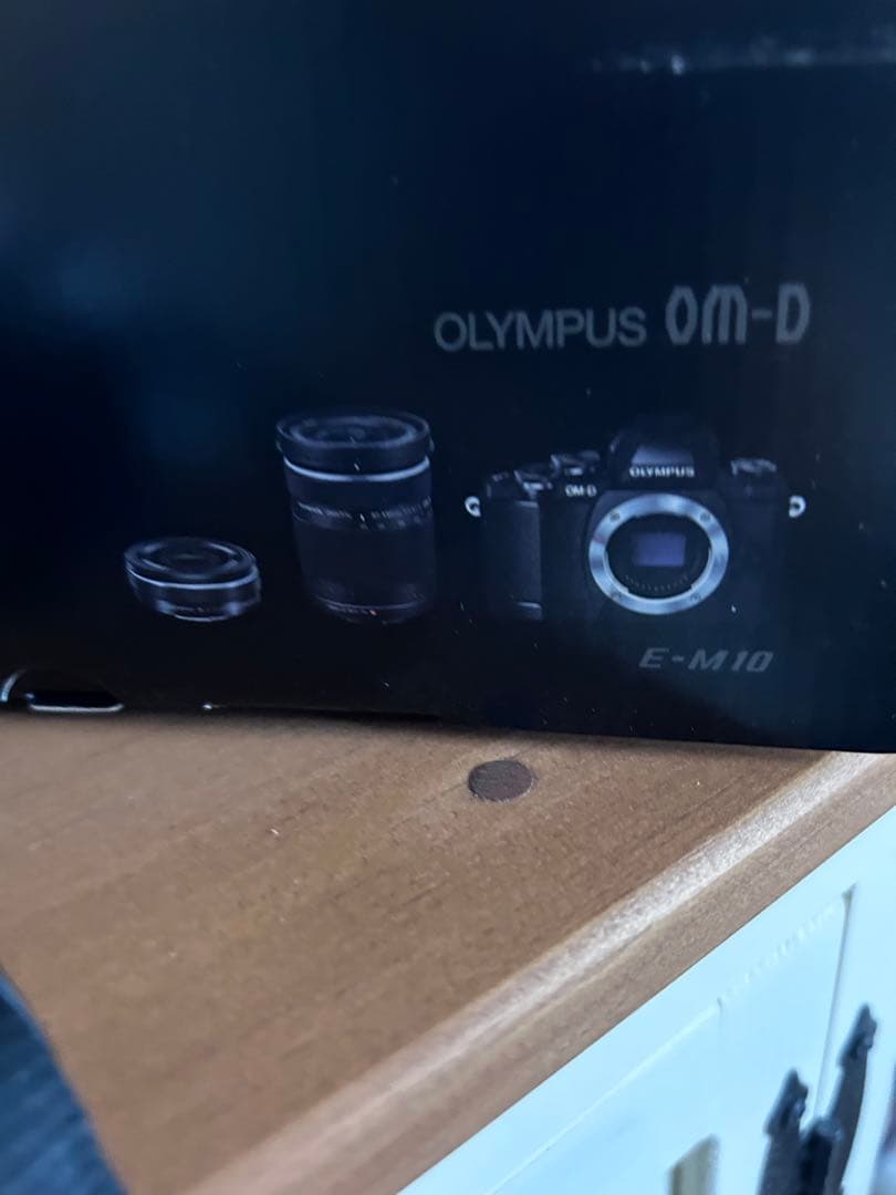 OLYMPUS OM-D E-M10 ズームレンズ＋標準レンズ ミラーレス一眼