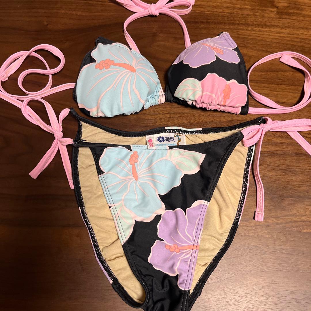 ALBAROSA ハイビスカス柄 水着 F 黒×ピンク