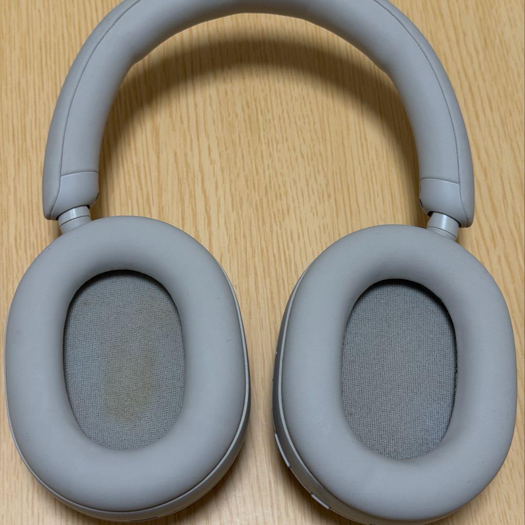 SONY ワイヤレスヘッドホン WH-1000XM5（ホワイト）