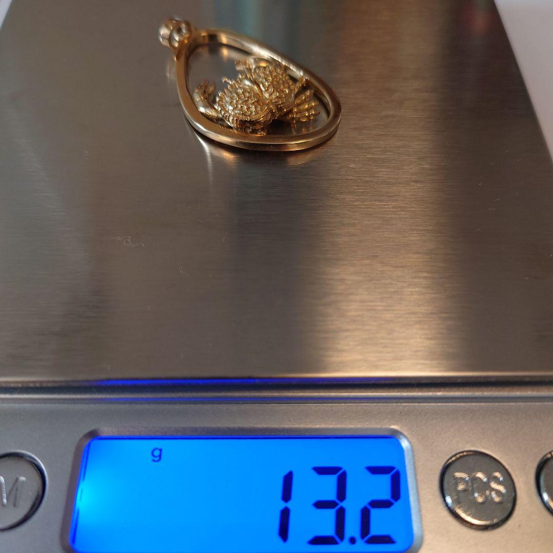 BOUCHERONカニデザイン金色ペンダントチャーム