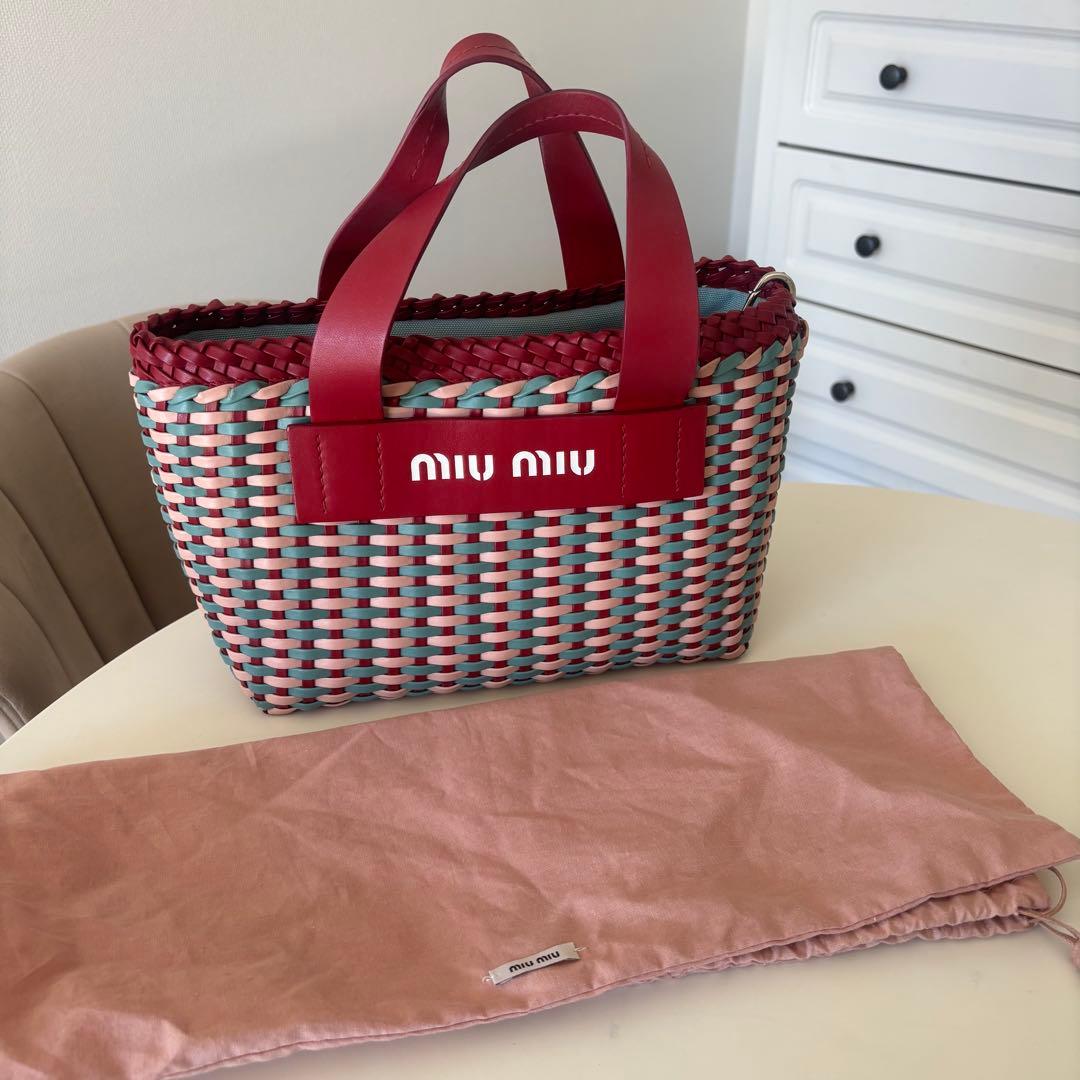 MIU MIU かごバッグ