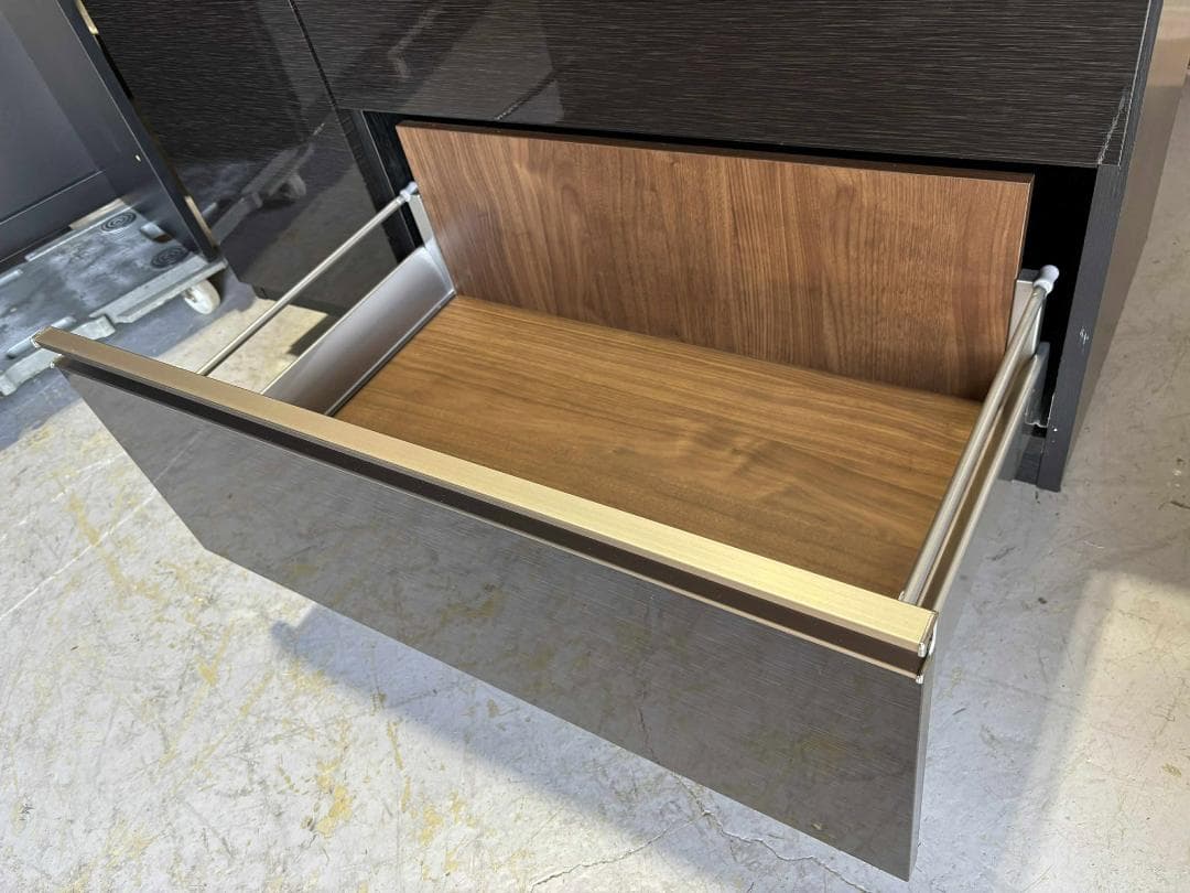 寿司 最高級 古賀家具キッチンボード、人気色 食器棚 幅120cmUsed