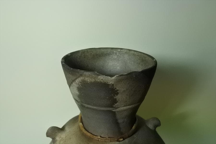 須恵器　アンティーク　骨董品　蔓　掛花生　落とし付