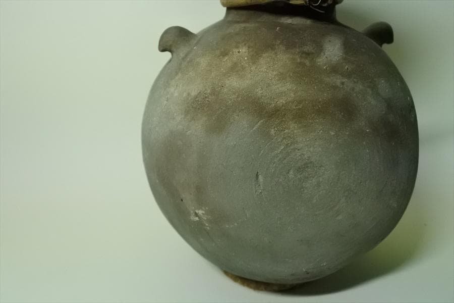 須恵器　アンティーク　骨董品　蔓　掛花生　落とし付