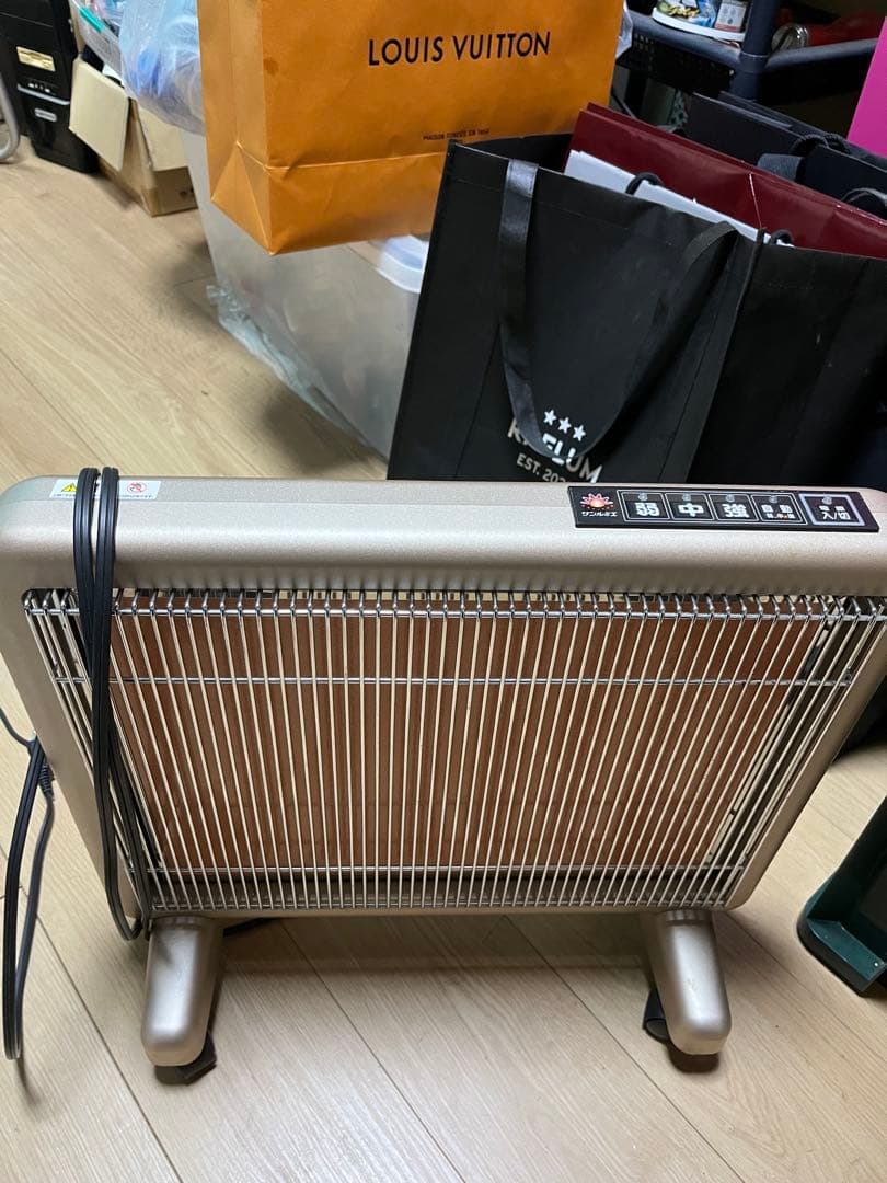 サンルミエ　エクセラ7 遠赤外線暖房器　N700L-GR