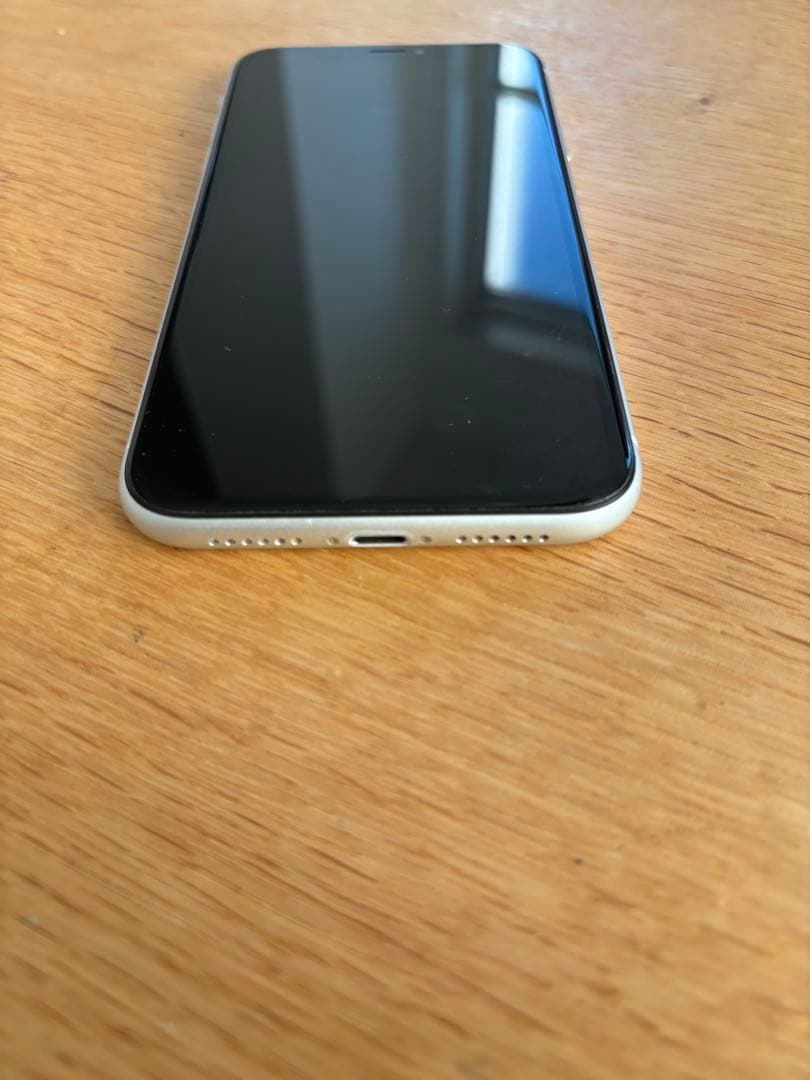 Apple iPhone XR ホワイト 本体 香港版