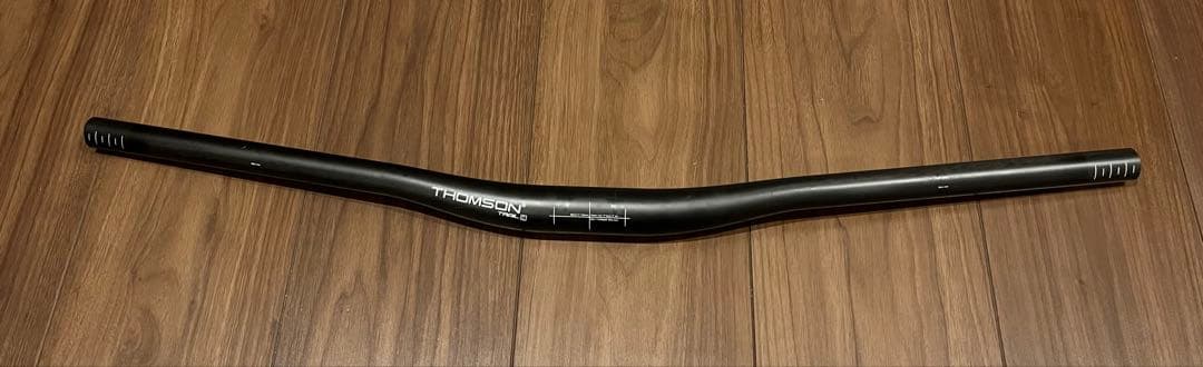 t*t様 THOMSON carbon riser bar 710mmカット済み