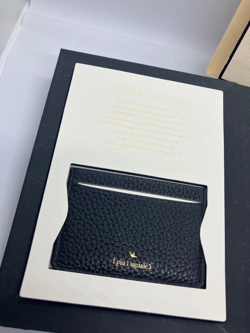 1PIU1UGUALE3 スマホケース　iPhone SEシリーズ対応