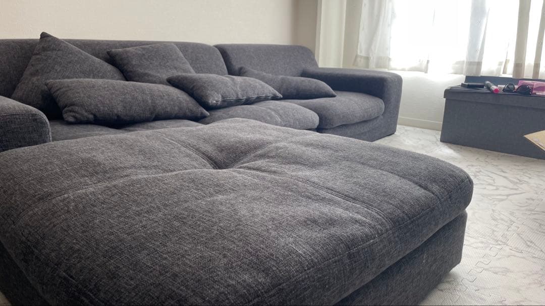 LMWYA ロウヤのダークグレー コーナーソファ 5クッション付き