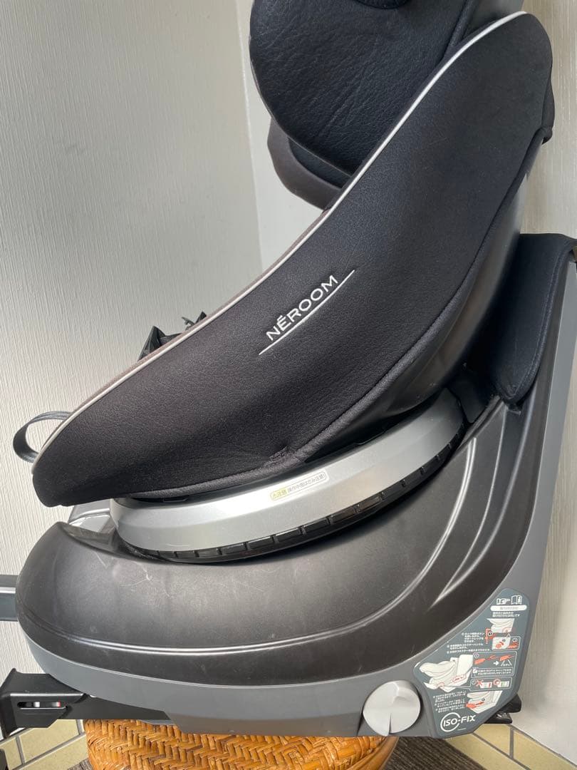 【美品】 Combi コンビ NEROOM ネルーム ISOFIX NF-700
