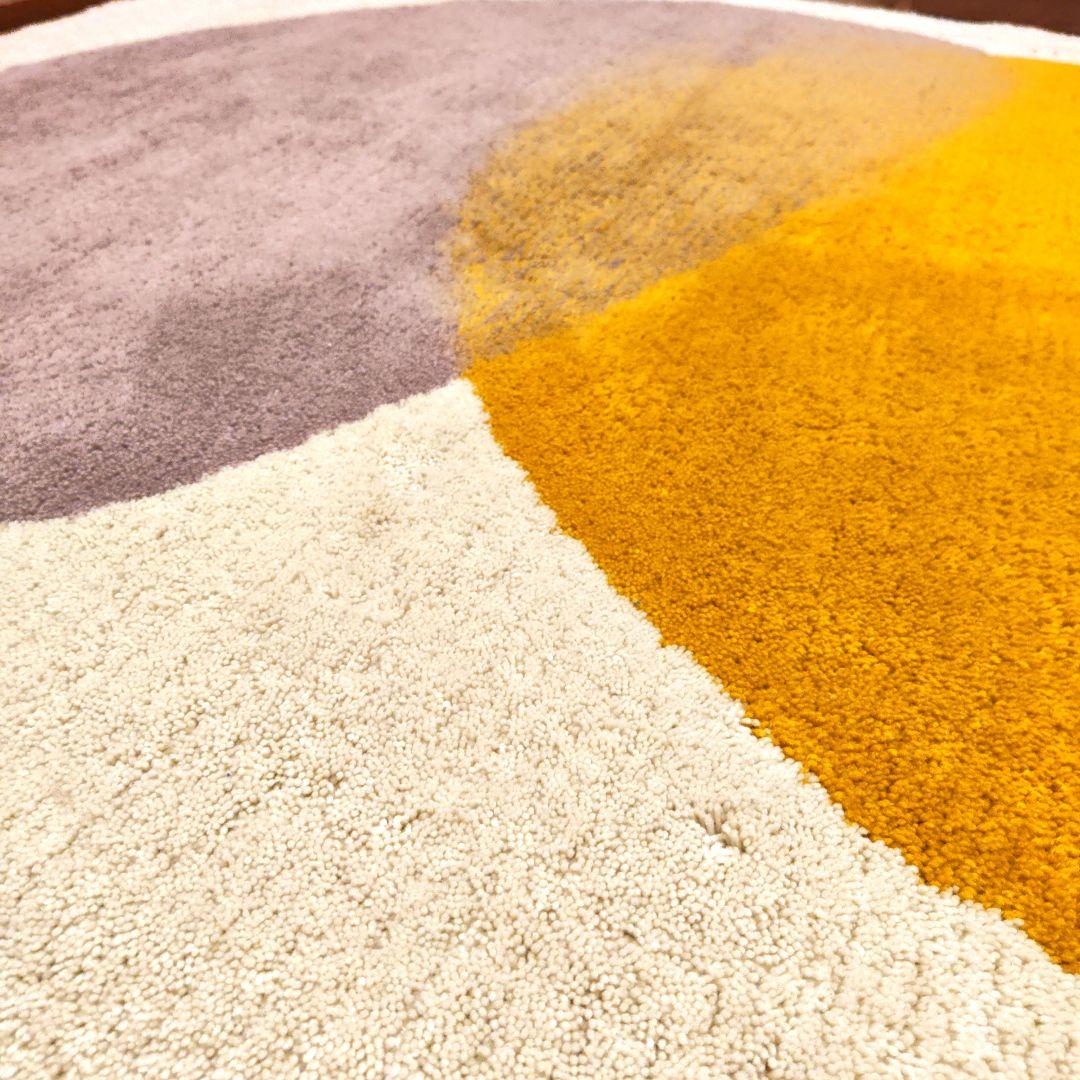 【美品】unico オーダーアクリルラグ MUSY(ムーイス)140×200cm