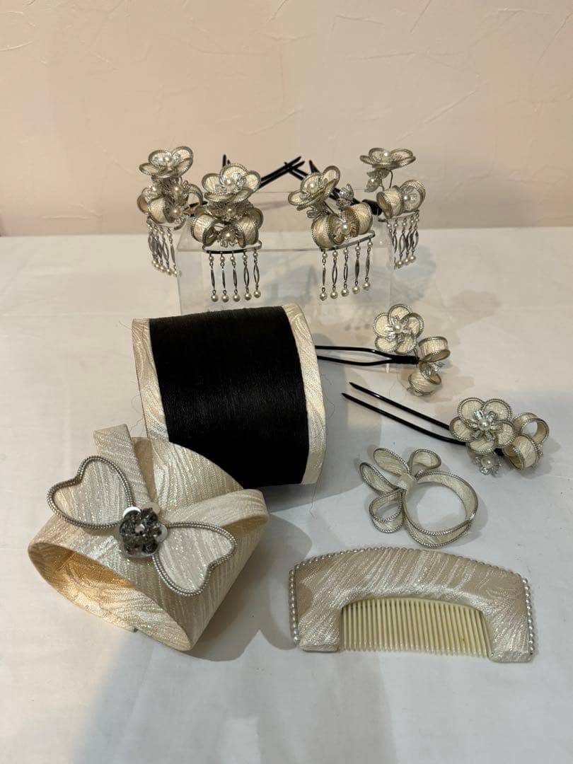 ダイゴロ　花嫁かつら・かんざし4点セット　専用ケース付き