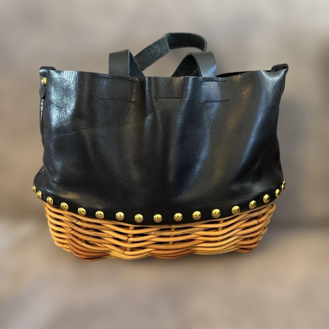 ribbonb 黒レザーバスケットのトートバッグ