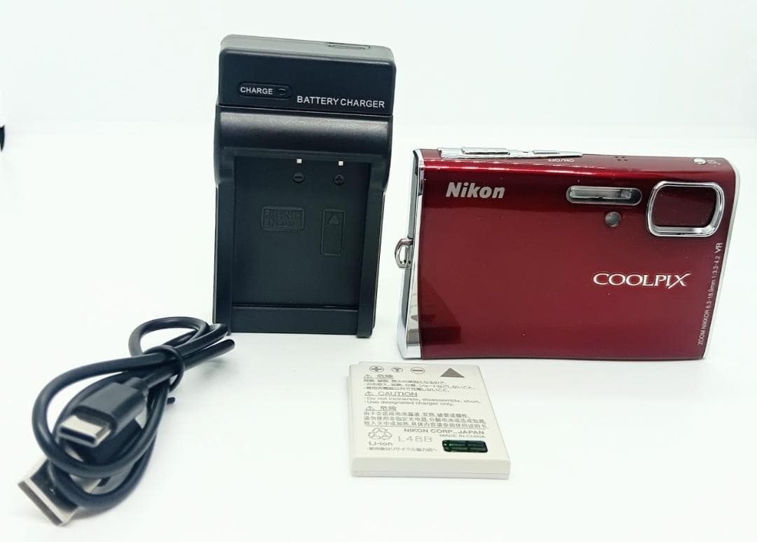 Nikon COOLPIX S51 8.1MP 3X zoom レッド 美品