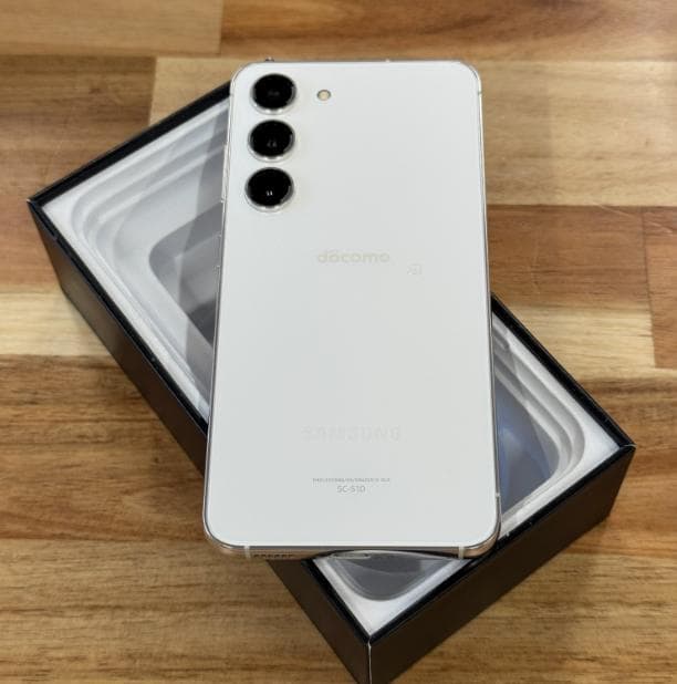 m*0様 [新品同様] ギャラクシー S23 256GB 国内版SIMフリー　1