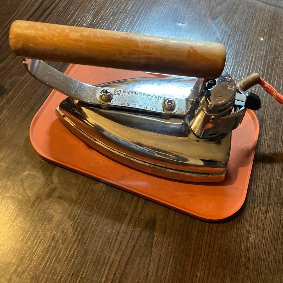 ナショナル　職業用　　業務用　プロ用　アイロン