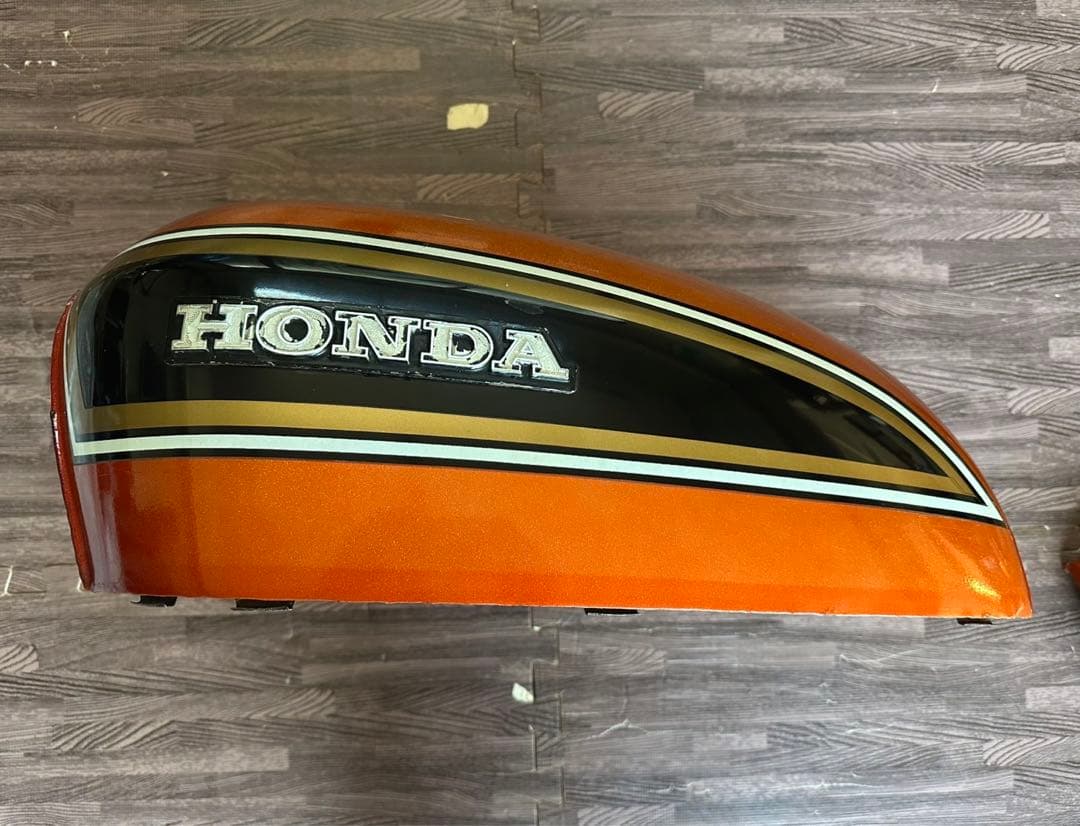 HONDA CB750Four K4 タンク サイドカバーサンライズオレンジ