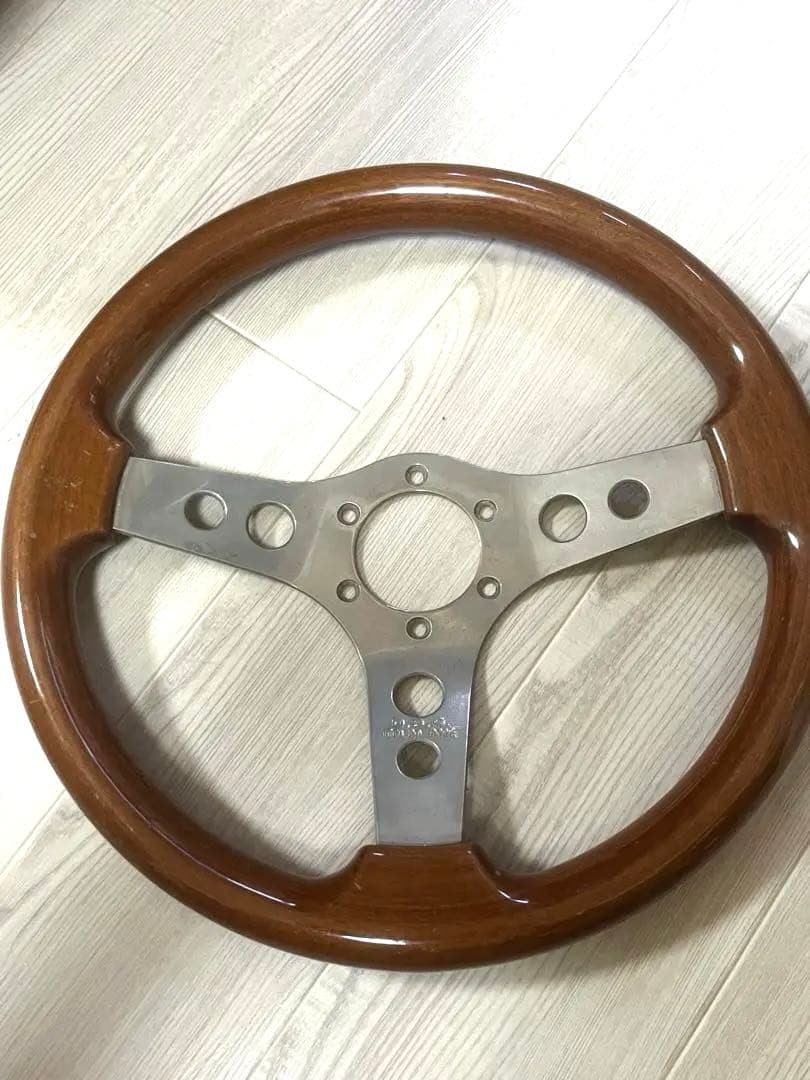 OBAステアリング　希少丸穴 ウッドハンドル