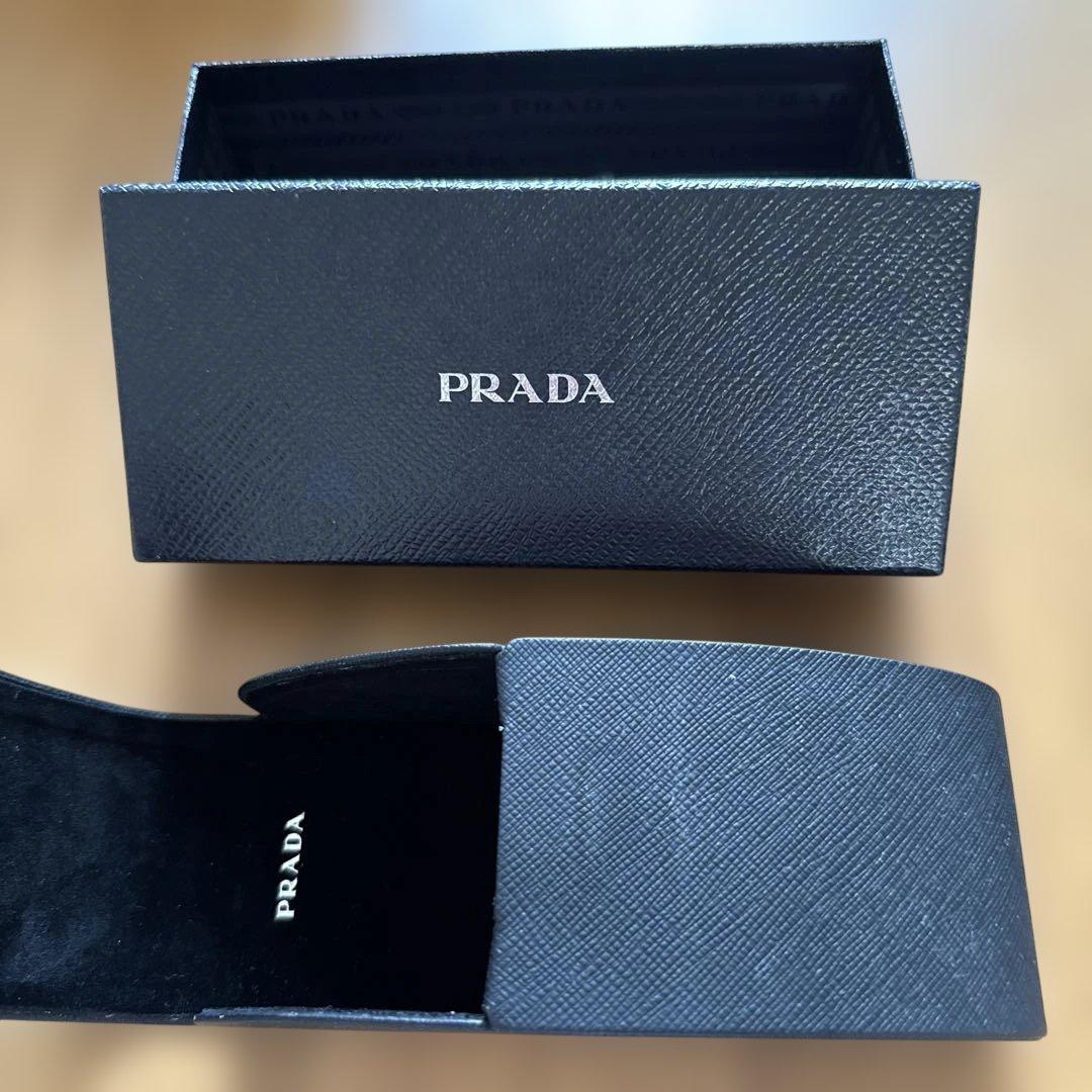 プラダ　サングラス