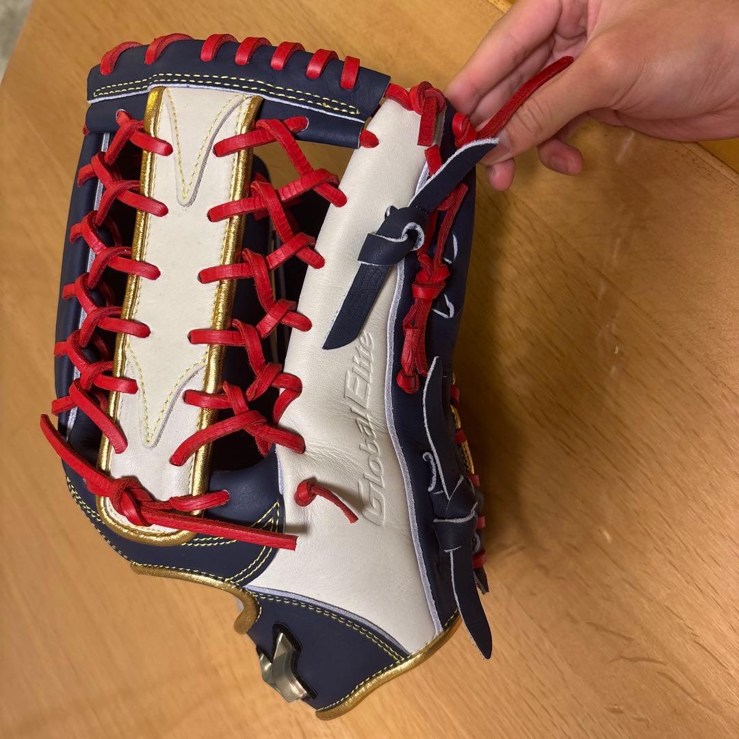 ミズノ勝色グラブ　　　定価28000円