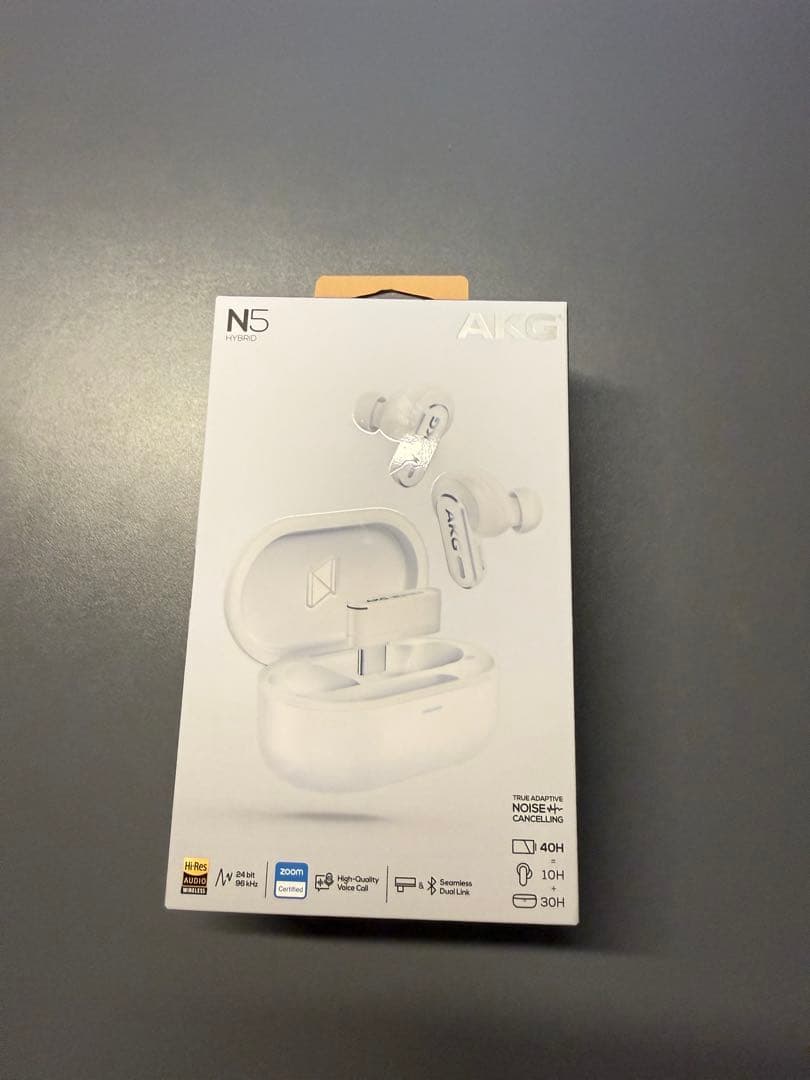 イヤホン AKG N5 HYBRID W