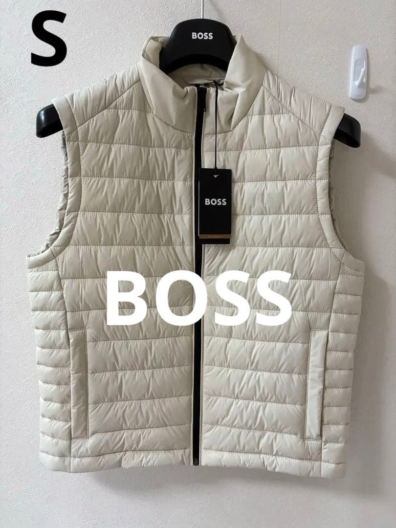 BOSS 国内正規品アイボリー ダウンベスト 新品タグ付き Sサイズ 現行タグ