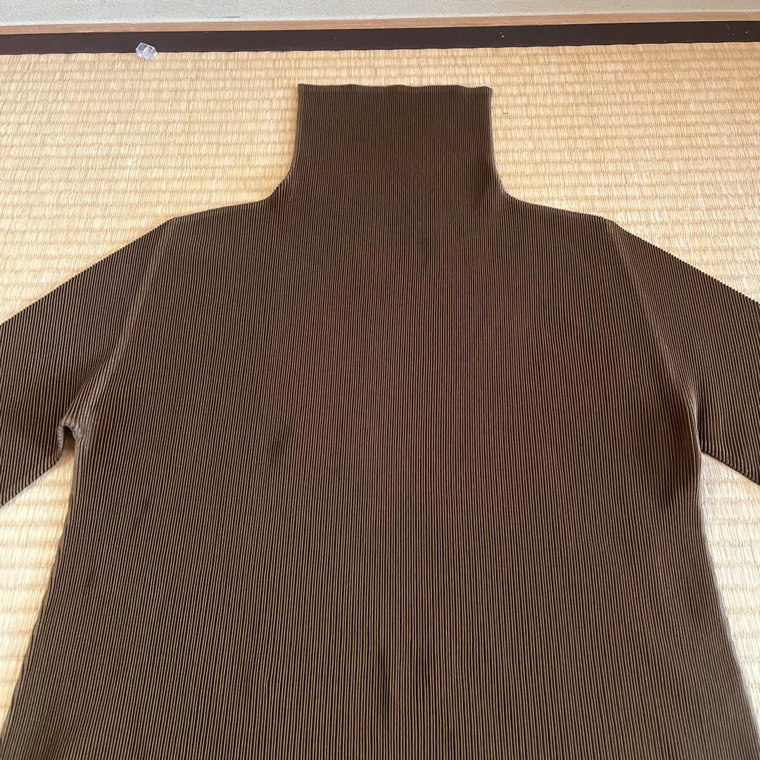 PLEATS PLEASEリブ編みタートルネック サイズ3