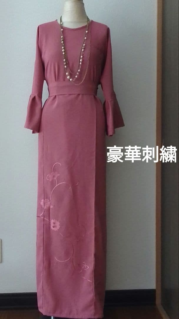 着物リメイクワンピース 色留袖ドレス 蔓花 豪華刺繍