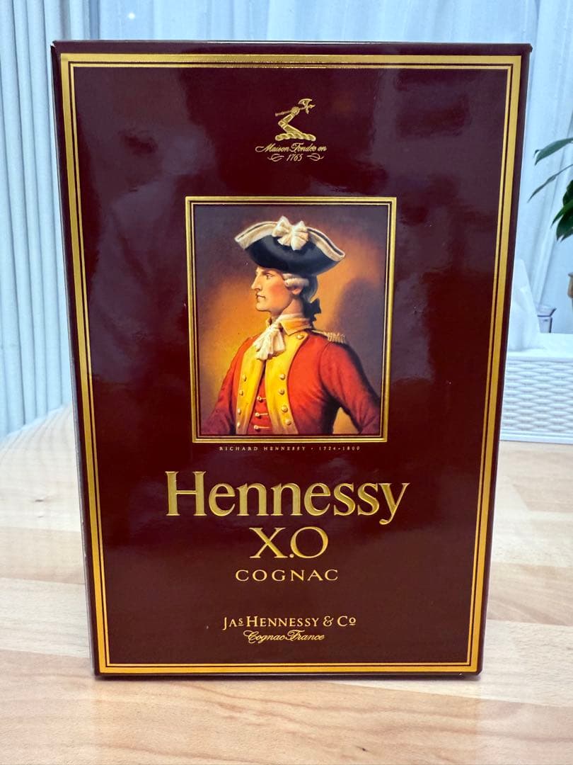Hennessy XO 金キャップ 700ml ブランデー 【古酒】