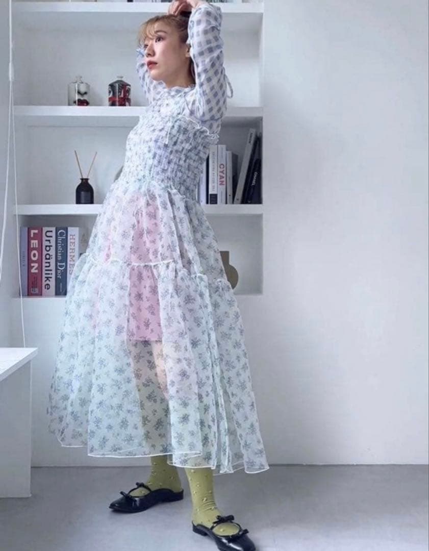 【土日限定価格】Poppy 花柄チュールワンピース あさぎーにょ