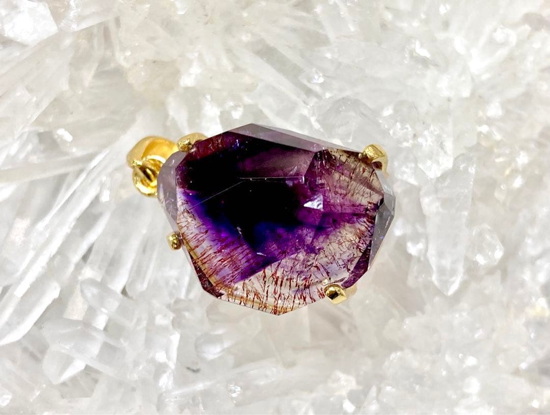 ウィッグ　夢幻品質　幻のブラジル・エスピリット鉱山セイクリッドセブンPT①