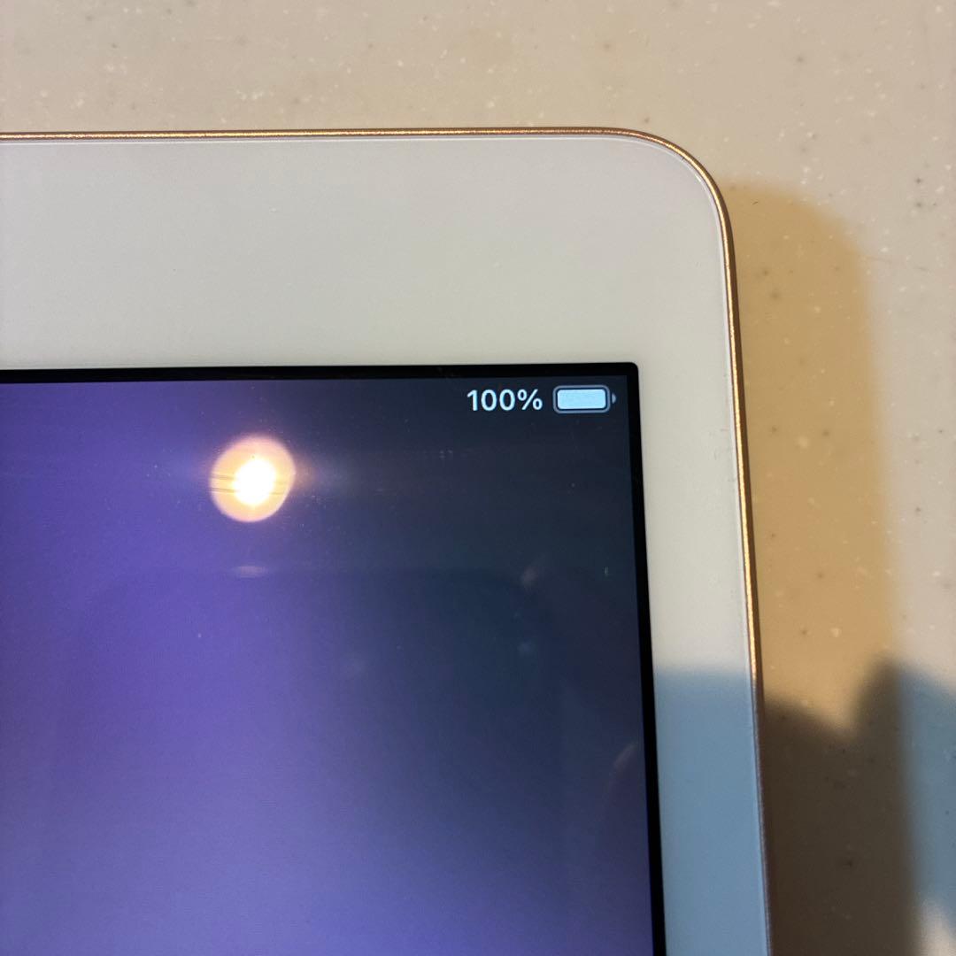 【美品】Apple iPad (第8世代) Wi-Fi 32GB