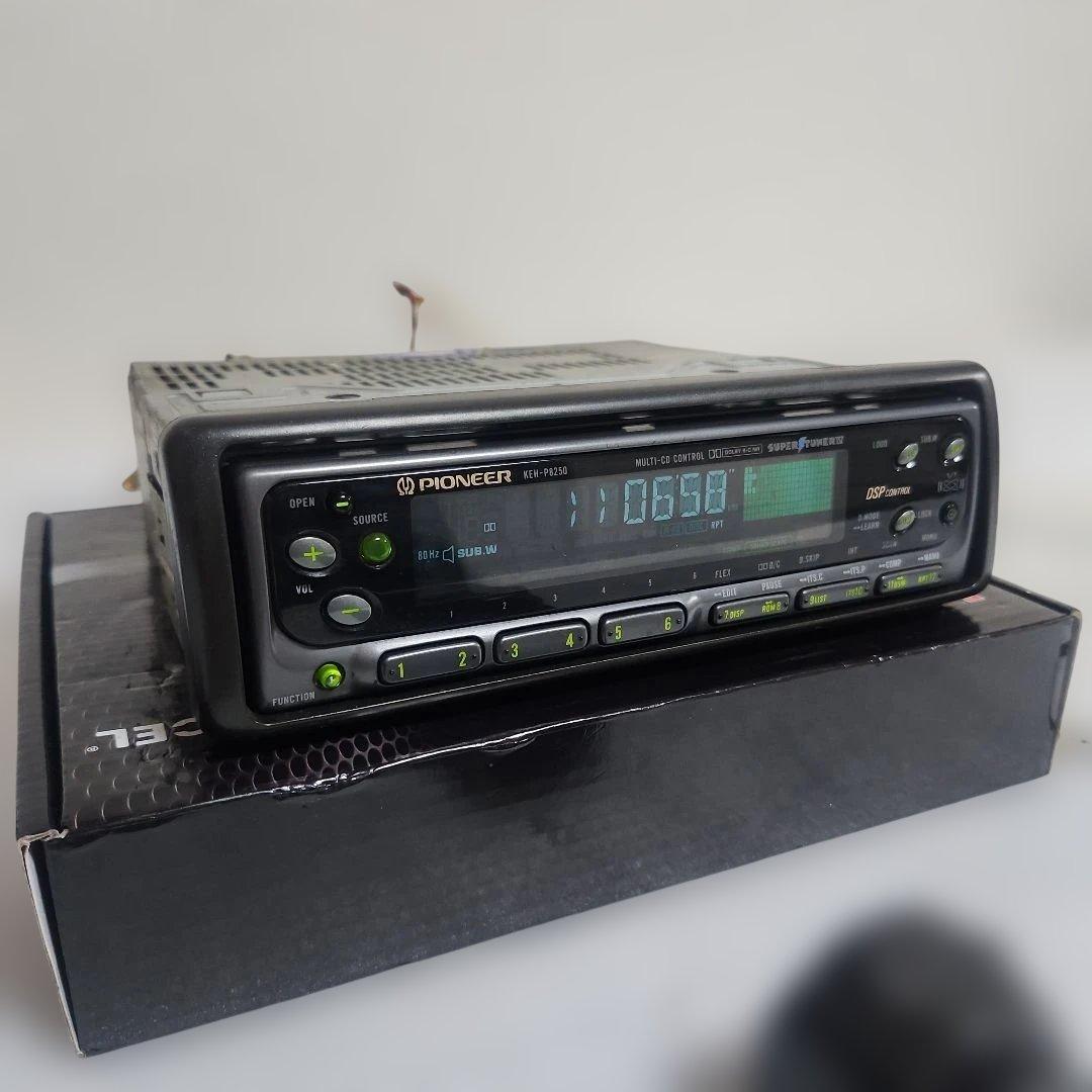 Pioneer KEH-P8250 カーオーディオ