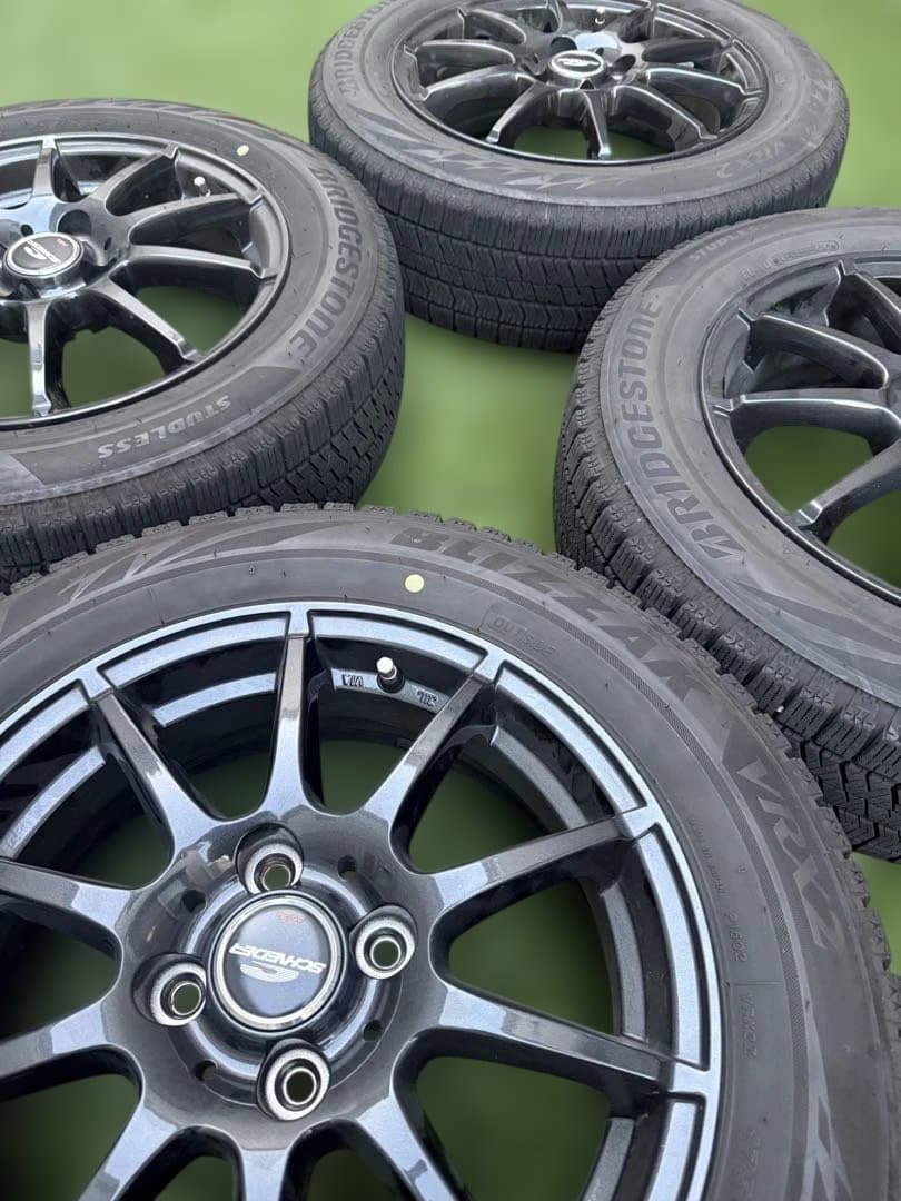 ブリヂストン BLIZZAK スタッドレスタイヤ　175/65R15 バリ山