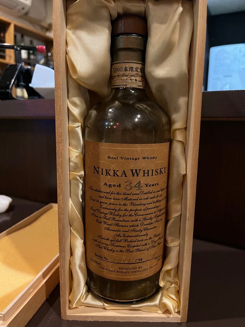 NIKKA WHISKY 34年熟成 限定1000本　空瓶