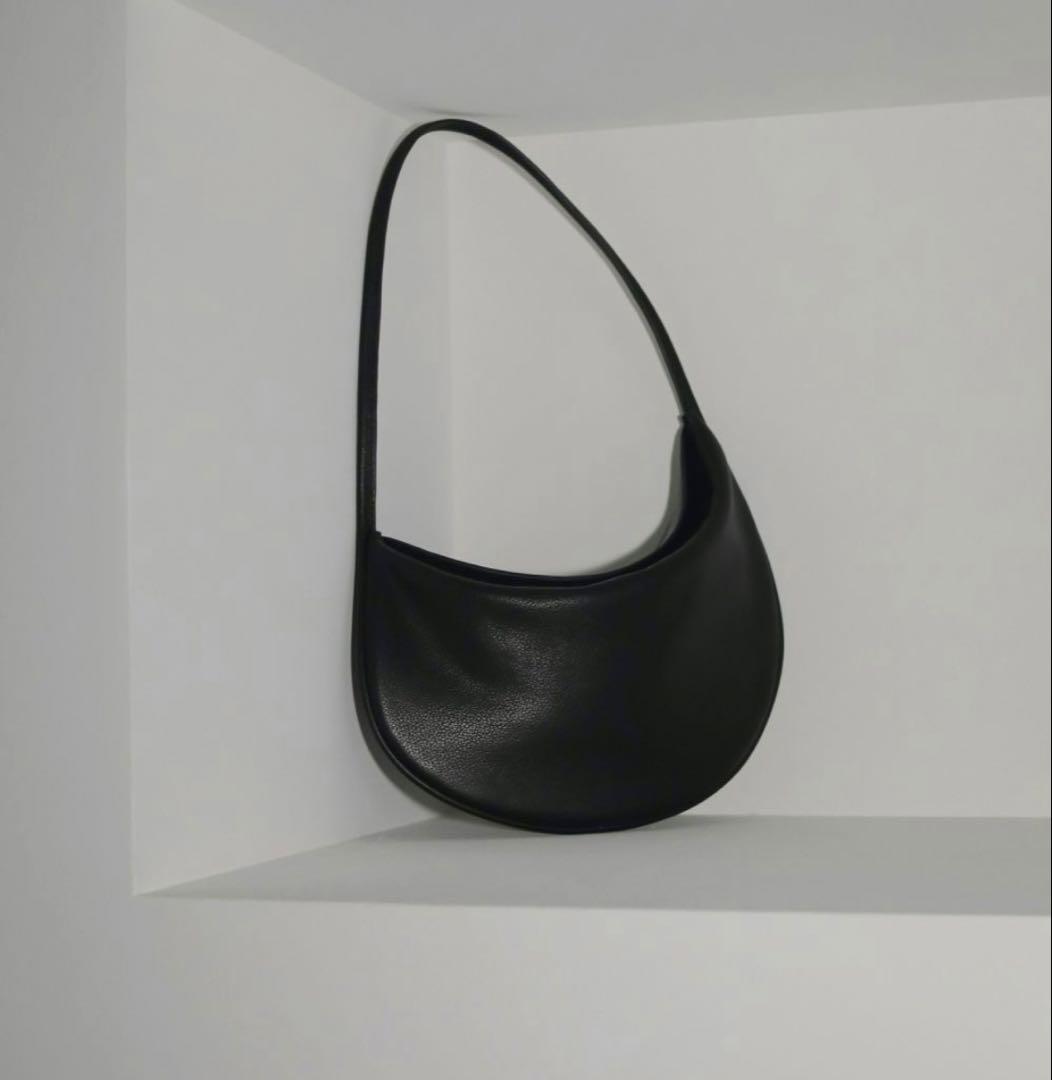 【美品】anuke アンヌーク Leather Round Bag バッグ 黒