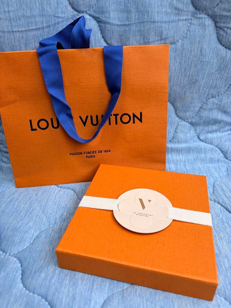 LOUIS VUITTON ルイヴィトン チョコレート　ヴィヴィエンヌ 9個入り