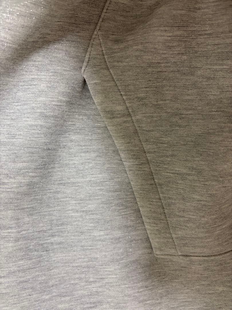 M様ご予約分※他の方はご遠慮下さい。 SNIDEL ボリュームパーカーグレーラメ